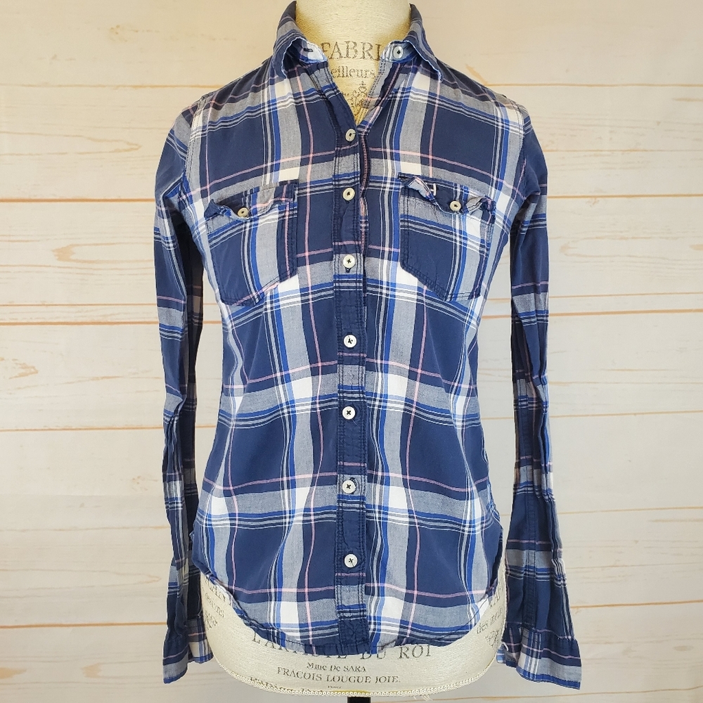 Gilly Hicks Plaid Button up Flannel